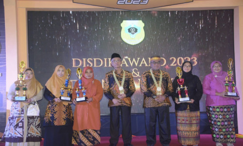 Disdik Award 2023, Kadisdik Sebut Dorong Sekolah Berinovasi Capai Bondowoso Melesat