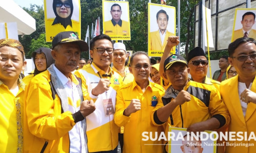 Daftar di Hari Terakhir, Golkar Surabaya Siap Jemput Kemenangan