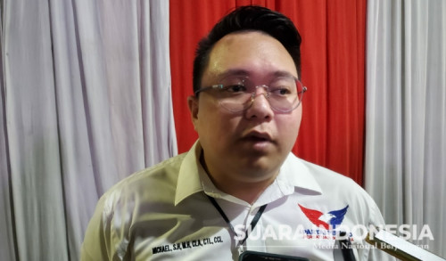 Michael, Advokat Muda Perindo Berpotensi Duduk di Kursi DPRD Surabaya