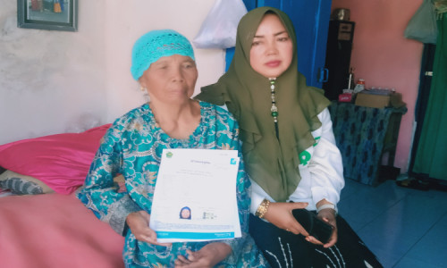 Inspiratif Rajin Menabung Nenek di Jombang Jadi Calon Jamaah Haji Tertua 