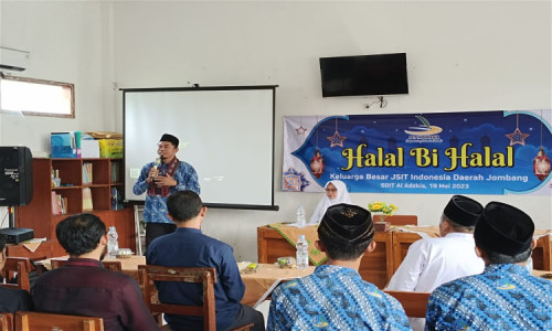 Momen Halal Bihalal, JSIT Jombang Adakan Seminar Psikologi Anak 