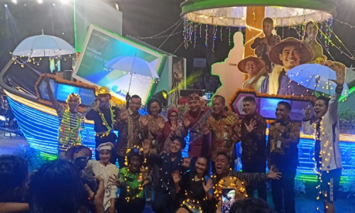 BPJS Ketenagakerjaan Meriahkan Light Parade HUT Kota Surabaya Ke-730