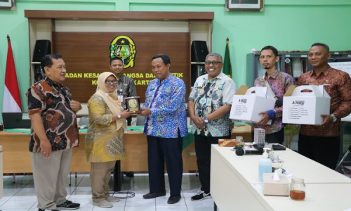 Anggota DPRD Bersama Kader Golkar Gandeng Bakesbangpol Situbondo Kaji Banding ke Yogyakarta