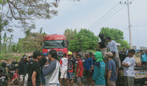 Warga Demo Pabrik Pengeringan Palawija di Tuban Gegara Dianggap Serobot Tanah Yayasan
