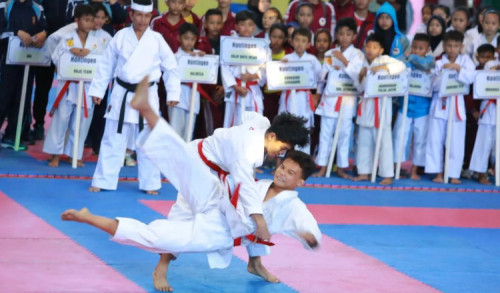 Ribuan Karateka se-Indonesia Ikuti Kejurnas Karate di Banyuwangi 