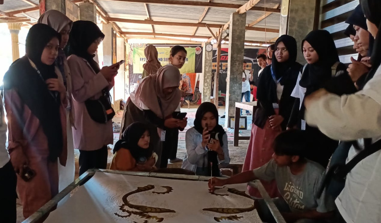 Batik Canteng Koneng Sumenep Jadi Objek Penelitian FP2M se-Jatim