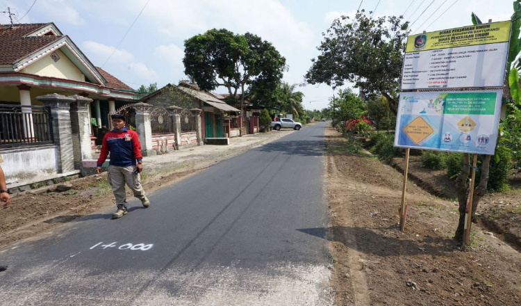 Sebagian Rampung, Pengerjaan Jalan Poros Antar Kecamatan di Banyuwangi Terus Dikebut