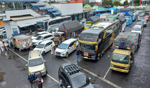 Kemacetan Belum Terurai, Warga Diminta Tunda Perjalanan ke Bali hingga 3 Minggu