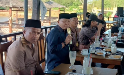 Anggota DPRD Jatim Bertemu Jurnalis Sampang Bahas Problem Petani Tembakau