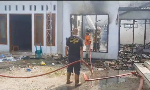 Diduga Korsleting Listrik, Balai Desa Ngudirejo Jombang Terbakar