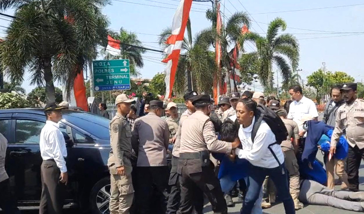 IKA PMII Mengecam Laku Represif Polisi di Tuban 