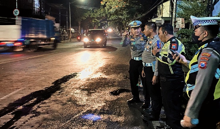 Lansia Meninggal Setelah Kecelakaan di Simpang 4 Traffic Light  Plosokerep Blitar