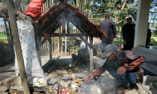Menengok Punden Mbok Denok, Sosok Pembabat Alas Cikal Bakal Berdirinya Kampung Lakarsantri Surabaya