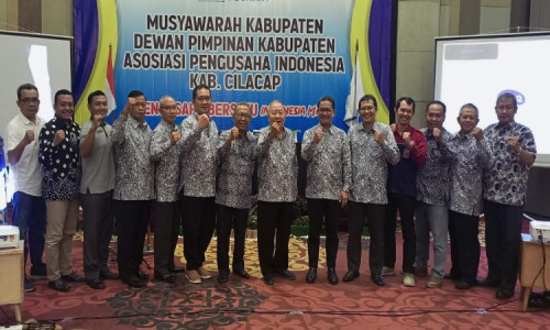 Kembali Terpilih, Ketua Apindo Cilacap, Bambang Sri Wahono Minta Anggota Harus Jempol dan Bersatu