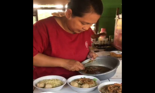 Bety Farida, Penjual Mie Ayam di Ngawi Maju Nyalon Kades