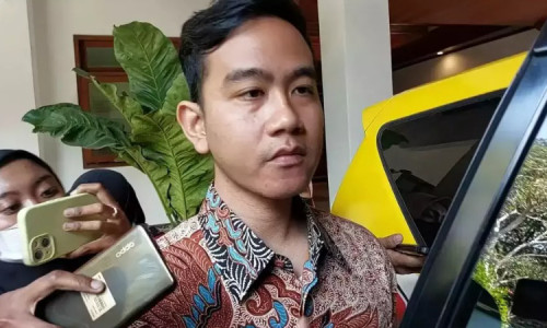 Relawan Dorong Gibran Jadi Cawapres Prabowo
