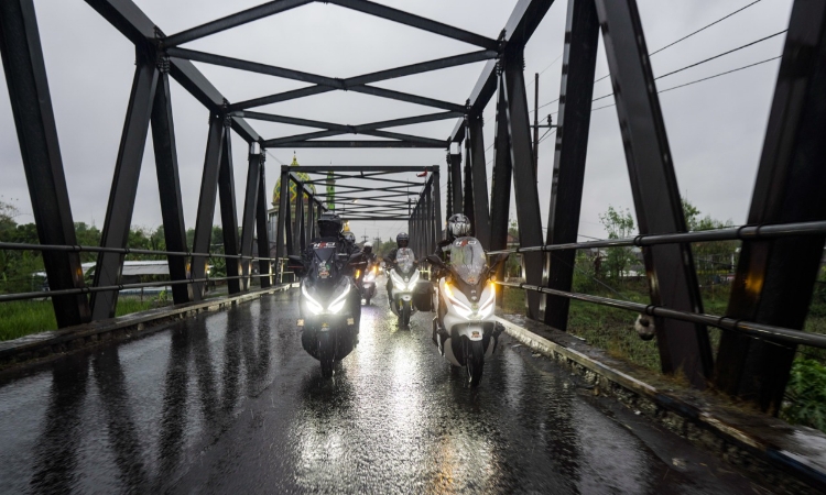 #Cari_Aman Berkendara Motor di Malam Hari, Persiapkan Hal ini