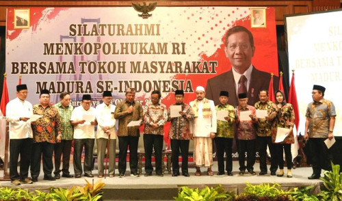 Hindari Politik Identitas, Tokoh Madura se-Indonesia Deklarasikan Pemilu Damai Bermartabat Bersama Mahfud MD