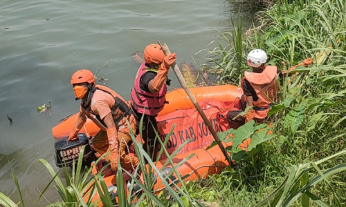 Identitas Mayat Perempuan yang Ditemukan Mengapung di Sungai Brantas di Gumulan Jombang Akhirnya Terungkap
