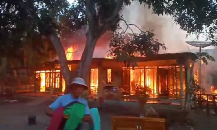 Tiga Rumah di  Desa Sumber Pinang Situbondo Terbakar, Kerugian Mencapai Rp400 Juta 