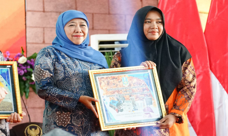 KWT Mekarsari Klino Bojonegoro Raih Penghargaan dari Gubernur Jatim