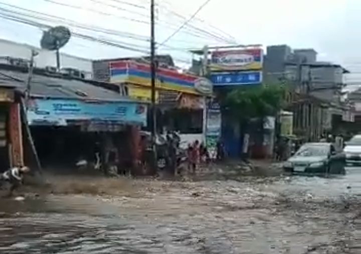 Banjir Terjang Pujon Malang,  Warga Terdampak Butuh Bantuan Sembako
