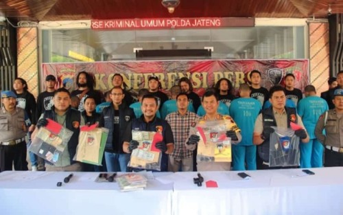 Polisi Ringkus 8 Pelaku Debt Collector di Semarang