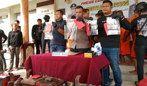 Polresta Banyuwangi Gulung Komplotan Maling Spesialis Mesin Traktor Puluhan TKP