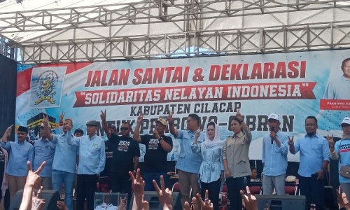Ribuan Nelayan di Cilacap Deklarasi Dukung Prabowo - Gibran
