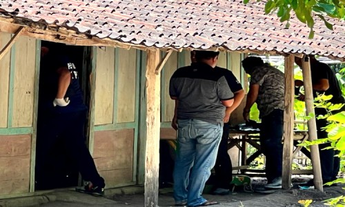Densus 88 Tangkap Terduga Teroris di Paron Ngawi