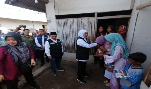 Janji Politik Bung Karna Benar Benar Ditepati Warga Dusun Merak TN Baluran Sudah Menikmati Aliran Listrik
