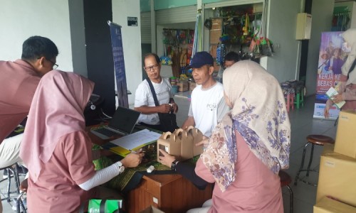BPJS Ketenagakerjaan Surabaya Darmo Aktivasi Pasar KKBC di Fresh Market Kutisari