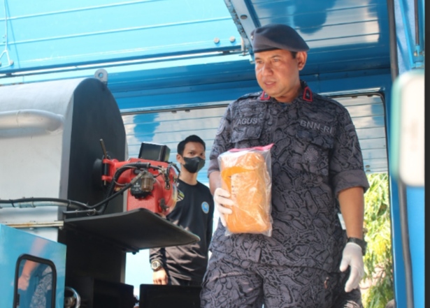 Pesan Ganja Lewat Ekspedisi, BNNP Jateng Ringkus Oknum Pegawai Satpol PP di Brebes