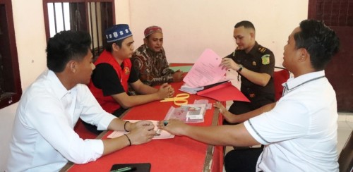 Berkas dan Tersangka Perkara Kamera Tersembunyi di Aceh Timur dilimpahkan Ke Kejaksaan