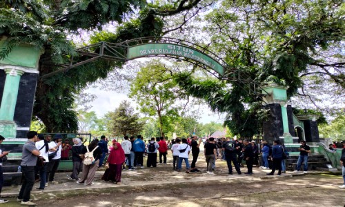 Ganjar Pranowo ke Ngawi, Rumah Radjiman Wedyodiningrat Jadi Lokasi Pertama yang Dikunjungi