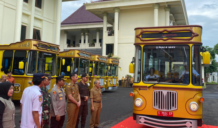 Pemkab Tuban Luncurkan Bus Sekolah Gratis Ramah Disabilitas