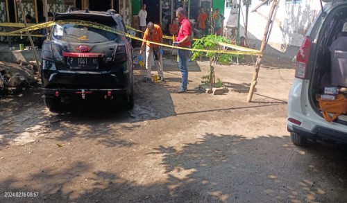 Mobil Relawan Prabowo-Gibran di Situbondo Dibakar Orang Tak Dikenal