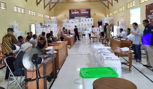 Rekapitulasi Suara Tingkat Kecamatan Rampung, KPU Banyuwangi Jadwalkan Pleno Pekan Depan