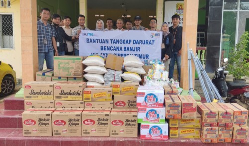 BRI Salurkan Ratusan Paket Sembako untuk Korban Banjir Cirebon