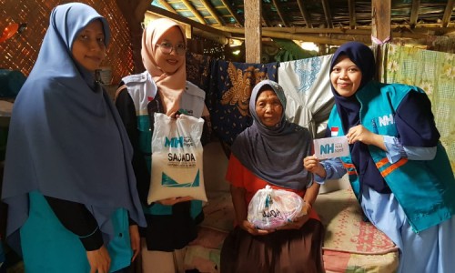 Tarhib Ramadhan, Nurul Hayat Jember Gelontor Paket Sembako dan Uang Tunai