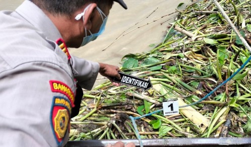 Jasad Pria Ditemukan Mengapung di Sungai Bengawan Solo Tuban 