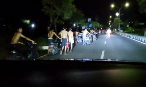 Terjaring Razia Balap Liar di Tuban, Puluhan Pengendara Harus Dorong Motor Sejauh 4 Kilometer 