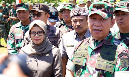 TMMD di Desa Wonotirto Rampung, Wakil Ketua DPRD Blitar Beri Apresiasi