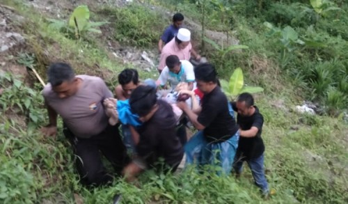 Lansia 84 Tahun di Banyuwangi Terjatuh dari Jembatan Sedalam 10 Meter, Korban Selamat dari Maut