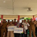 Bupati Cirebon Serahkan Manfaat BPJS Ketenagakerjaan Kepada Ahli Waris Kuwu