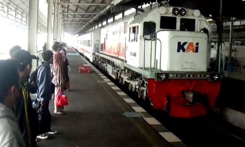 Puncak Arus Balik di Stasiun Jombang Diprediksi Hari Ini, Diperkirakan Tembus 2.000 Penumpang