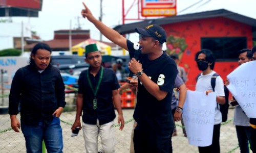 Aliansi Garang dan Mahasiswa Demo Kantor FIF Unit Aceh Tamiang