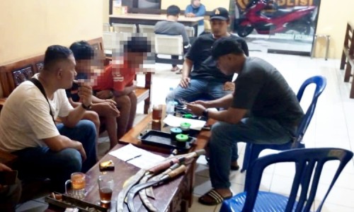 Polisi Purbalingga Ciduk Sebelas Remaja Bawa Sajam, Mengaku Anggota Geng Kacau dan Balau 