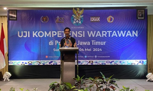 Unitomo Surabaya Lahirkan 35 Wartawan Profesional 