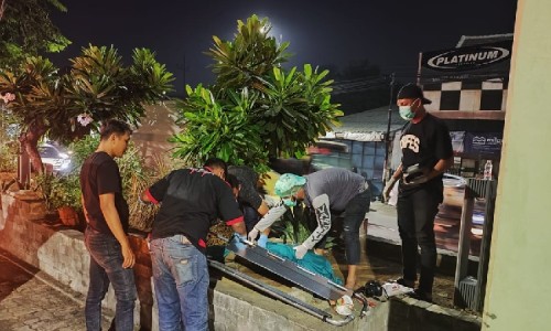 Warga Sidoarjo Dikagetkan Penemuan Mayat Tunawisma, Tergeletak di Bawah JPO Terminal Purabaya